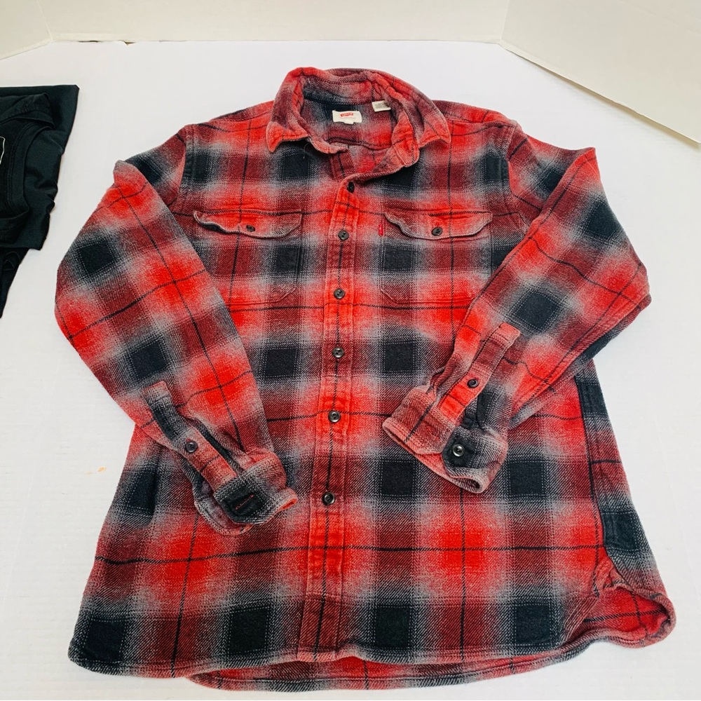 Levi's Red and Black Plaid Overshirt Mens Size M